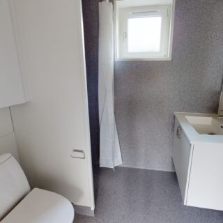 Toilet 2